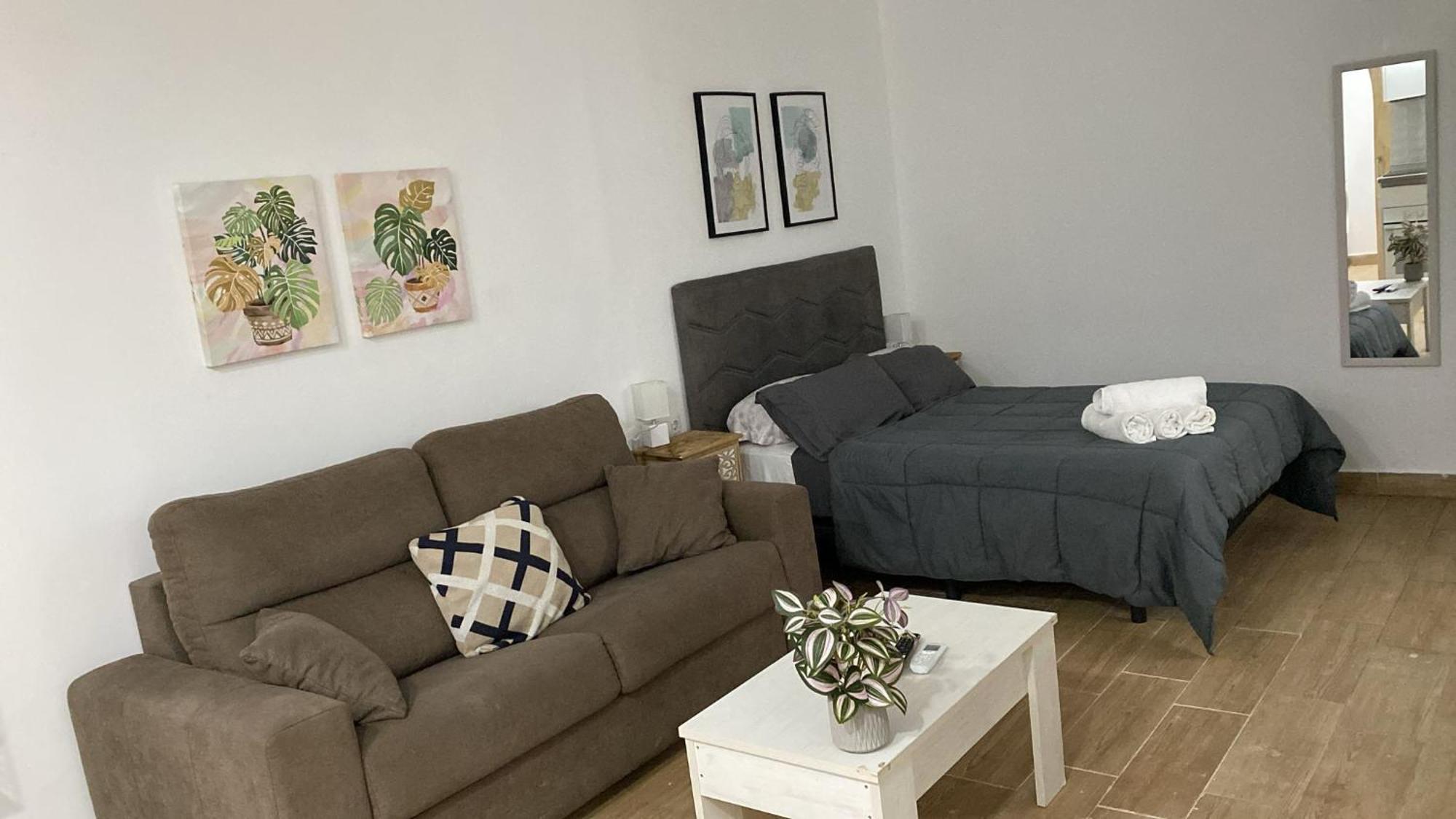 Rockside Residences Suites La Linea N3 La Línea de la Concepción 外观 照片